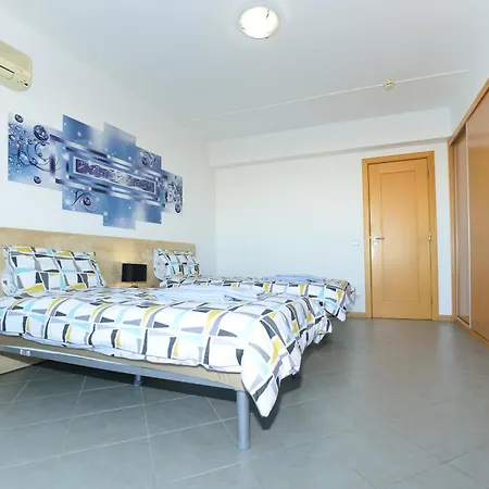 Ruby Red & Atlantic Blue In Oceano Atlantico * Portimão