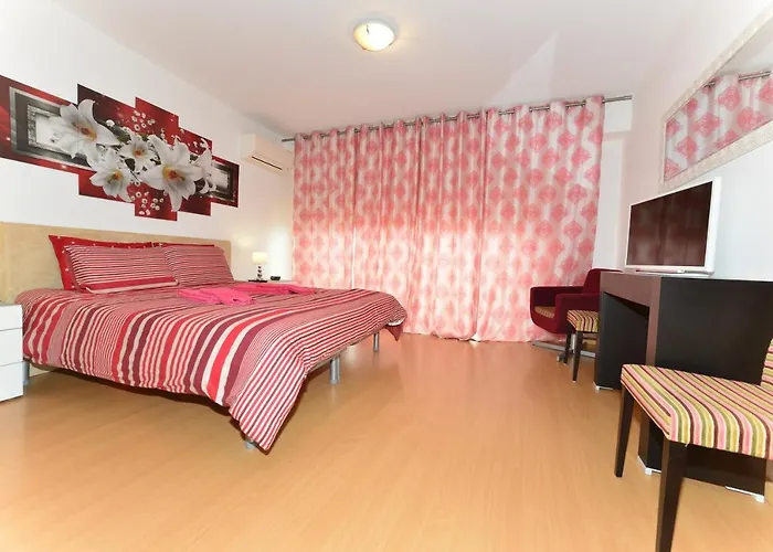 Ruby Red & Atlantic Blue In Oceano Atlantico *