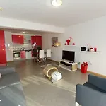 Ruby Red & Atlantic Blue In Oceano Atlantico Portimão