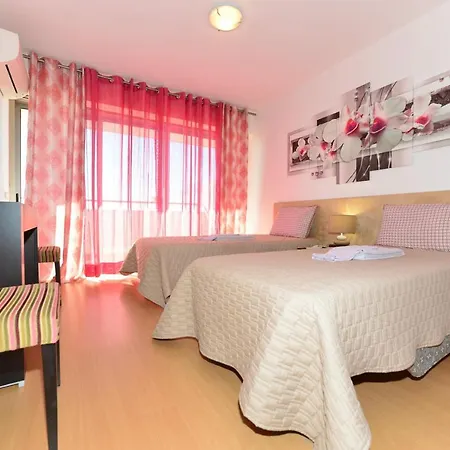 Ruby Red & Atlantic Blue In Oceano Atlantico Lägenhet Portimão