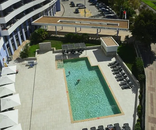 Ruby Red & Atlantic Blue In Oceano Atlantico Portimão